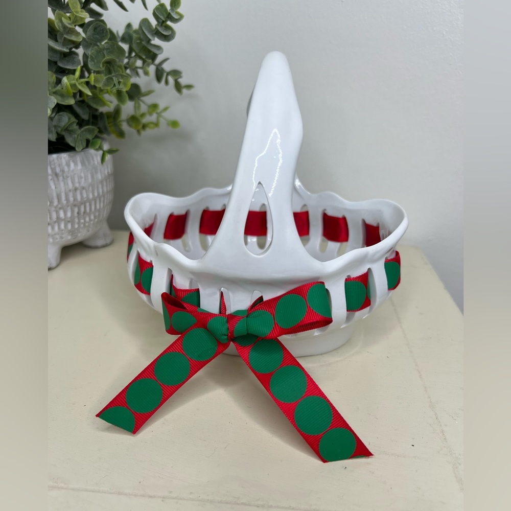 Brand New-Dish with Ribbon and Handle